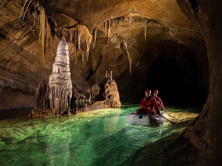 Caves-in-Meghalaya-Tour-Destinations